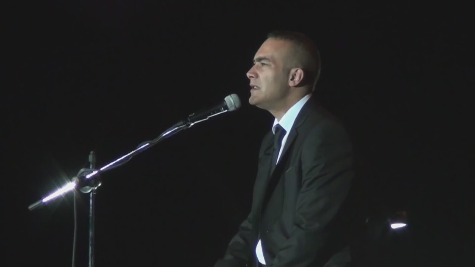 Mümin Sarıkaya - Ben Yoruldum Hayat
